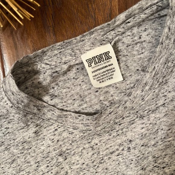 PINK VS Campus Long Sleeve Sequin Dog Tee Shirt Size XS - Picture 6 of 9